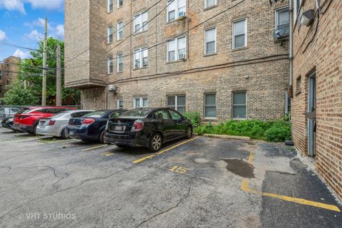 Tiny photo for 5854 N Kenmore Avenue #2B, Chicago, IL 60660 (MLS # 12319067)