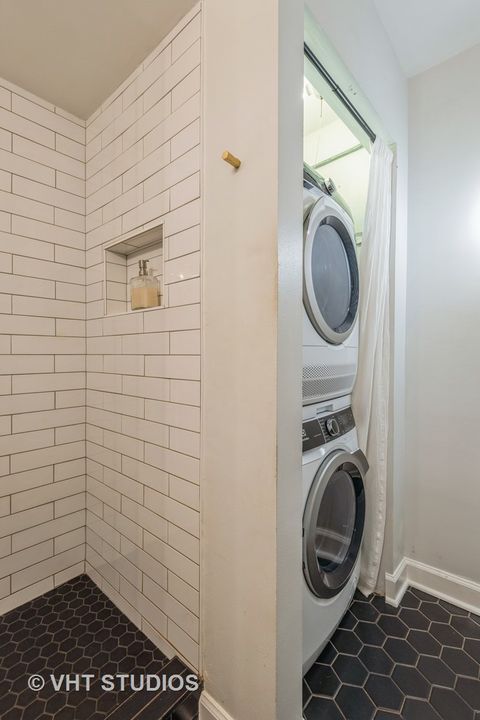 Tiny photo for 5854 N Kenmore Avenue #2B, Chicago, IL 60660 (MLS # 12319067)