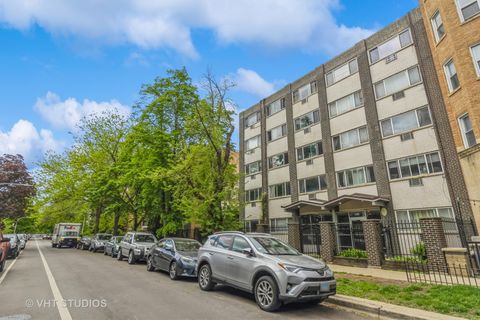 Photo of 5854 N Kenmore Avenue #2B, Chicago, IL 60660 (MLS # 12319067)
