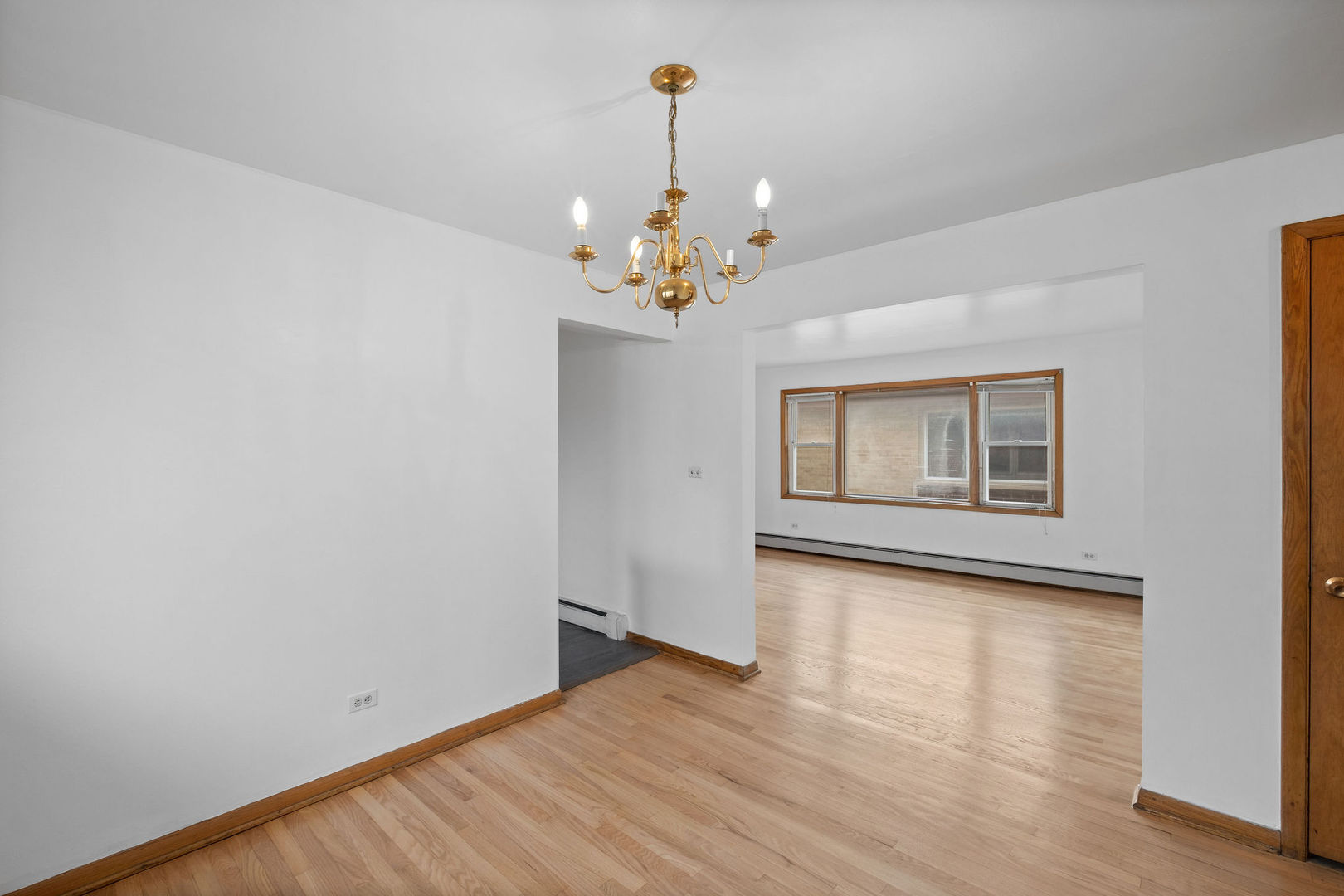 5121 W Diversey Avenue 3N