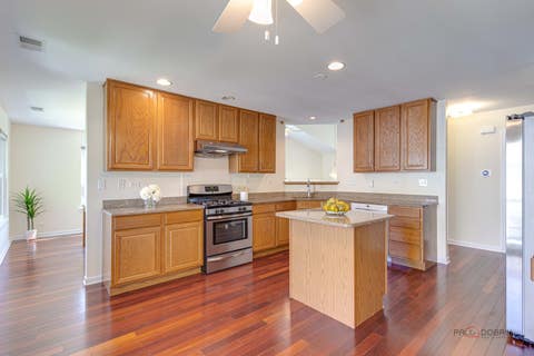 Tiny photo for 1155 Georgetown Way, Vernon Hills, IL 60061 (MLS # 12729271)