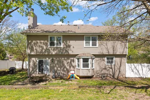 Tiny photo for 421 Cambridge Way, Bolingbrook, IL 60440 (MLS # 12650608)
