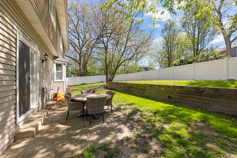 Tiny photo for 421 Cambridge Way, Bolingbrook, IL 60440 (MLS # 12650608)
