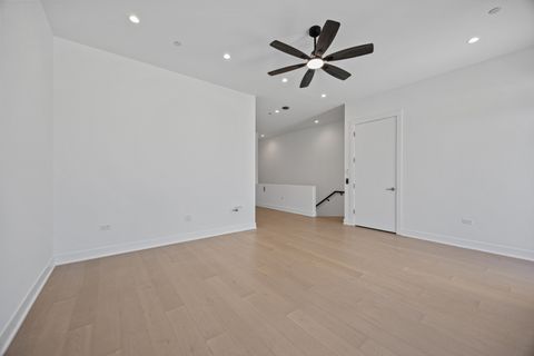 Tiny photo for 305 S Racine Avenue #PHD, Chicago, IL 60607 (MLS # 12597967)