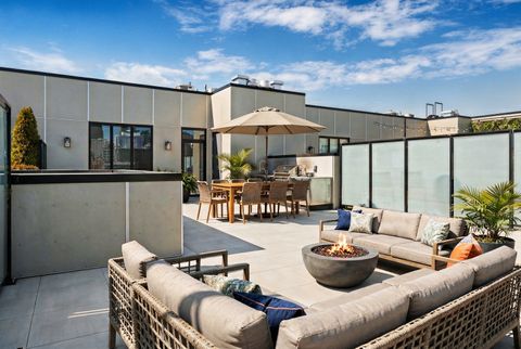 Tiny photo for 305 S Racine Avenue #PHD, Chicago, IL 60607 (MLS # 12597967)