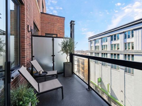 Tiny photo for 305 S Racine Avenue #PHD, Chicago, IL 60607 (MLS # 12597967)