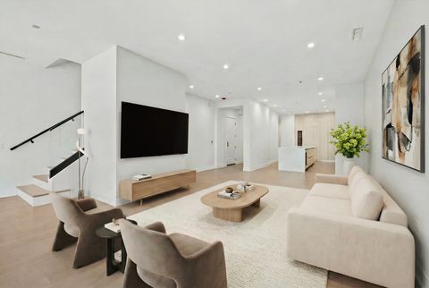 Tiny photo for 305 S Racine Avenue #PHD, Chicago, IL 60607 (MLS # 12597967)