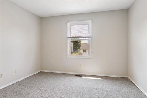 Tiny photo for 600 Carriage Hills Road #A, Normal, IL 61761 (MLS # 12432923)