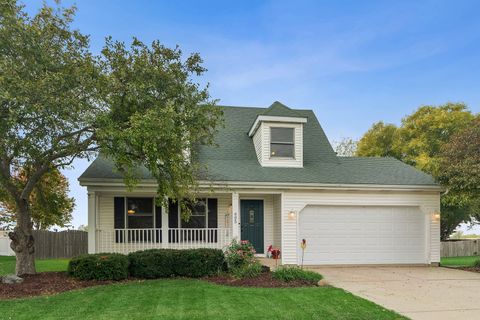 Photo of 605 Beattie Street, Elwood, IL 60421 (MLS # 12492723) Photo of 605 Beattie Street, Elwood, IL 60421 (MLS # 12492723)