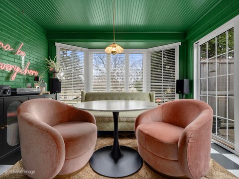 Tiny photo for 4200 Gilbert Avenue, Western Springs, IL 60558 (MLS # 12586926)