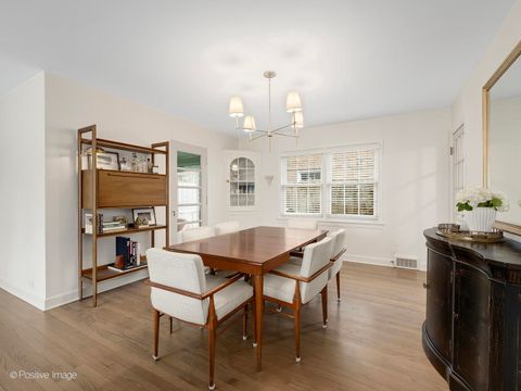 Tiny photo for 4200 Gilbert Avenue, Western Springs, IL 60558 (MLS # 12586926)