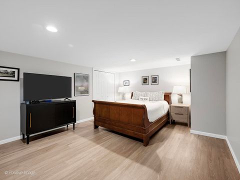 Tiny photo for 4200 Gilbert Avenue, Western Springs, IL 60558 (MLS # 12586926)