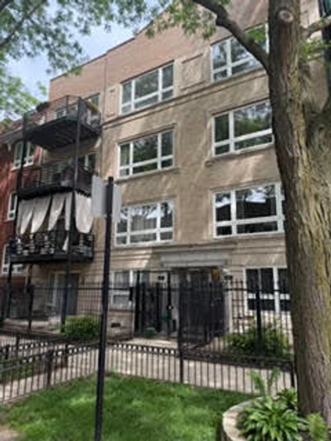 Photo of 902 W AGATITE Avenue #T, Chicago, IL 60640 (MLS # 12659258)
