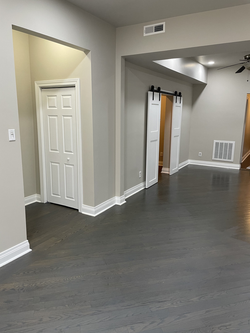 2826 W Lyndale Street 1