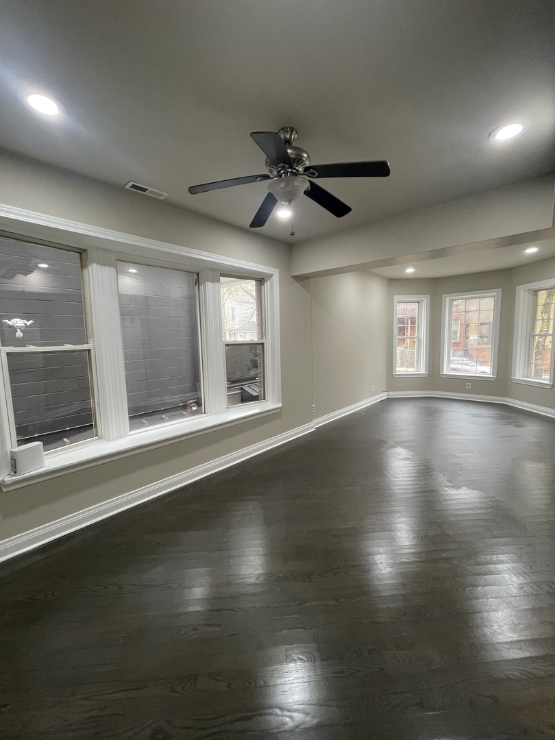 2826 W Lyndale Street 1