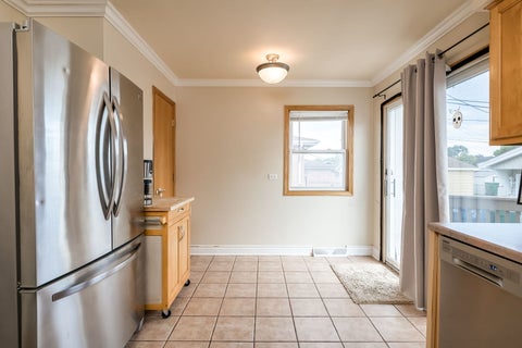 Tiny photo for 6113 W 80th Place, Burbank, IL 60459 (MLS # 12758000)
