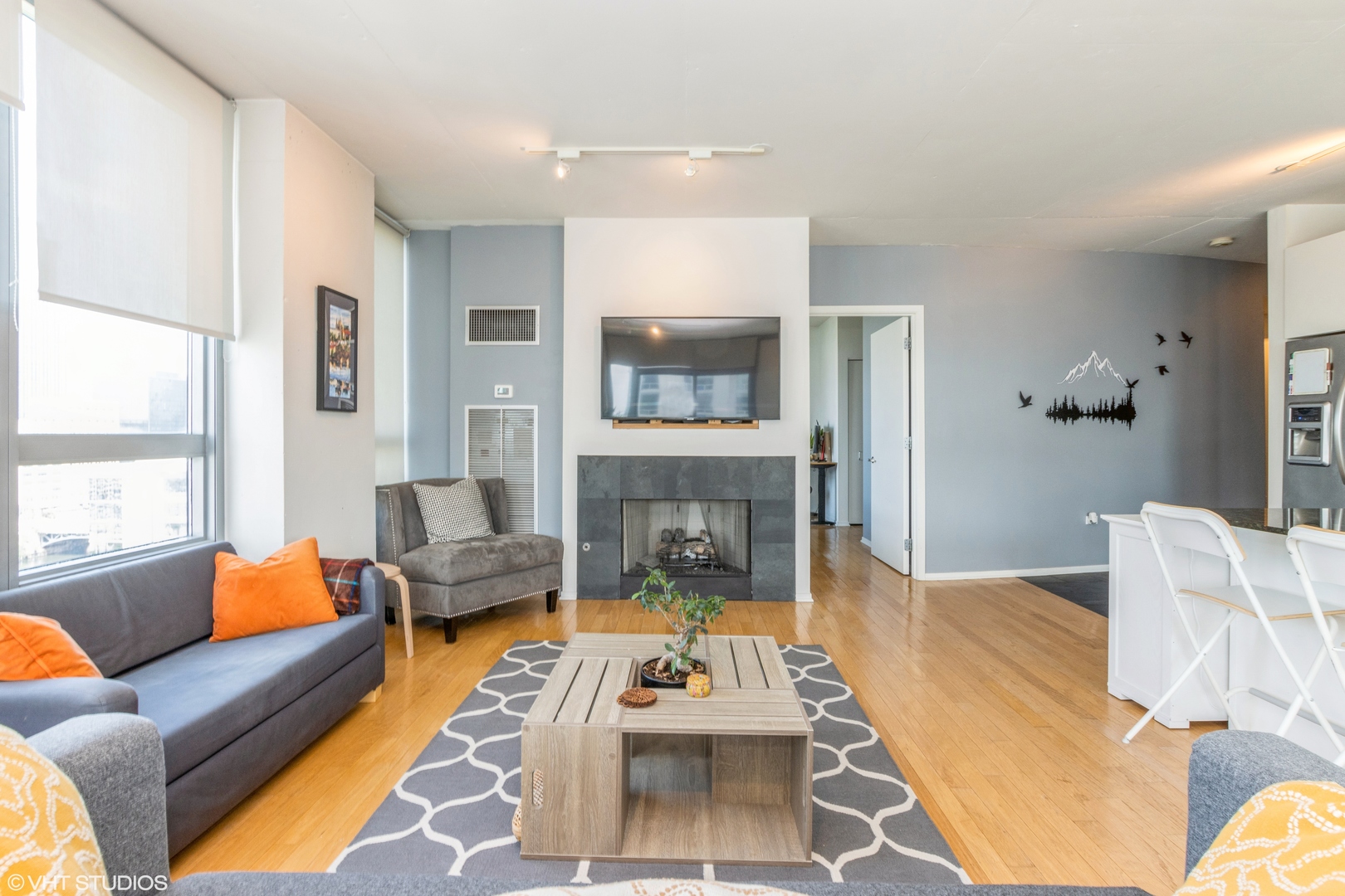 701 S Wells Street 1805