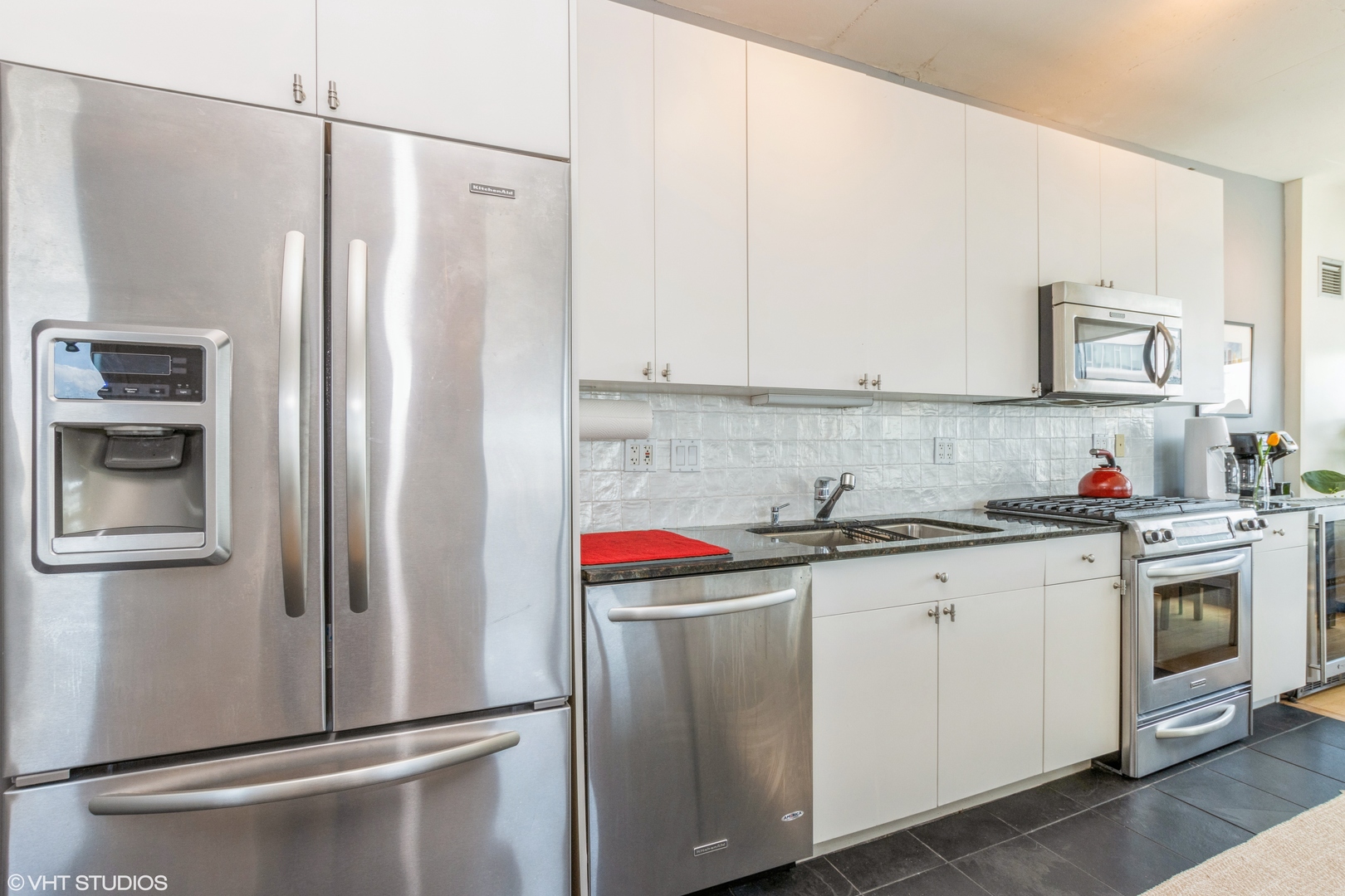 701 S Wells Street 1805