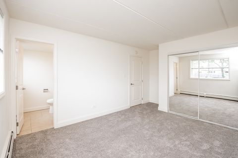Tiny photo for 7117 W 93rd Street #105, Oak Lawn, IL 60453 (MLS # 12652973)