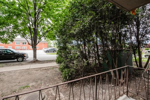 Tiny photo for 7117 W 93rd Street #105, Oak Lawn, IL 60453 (MLS # 12652973)