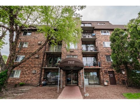 Photo of 7117 W 93rd Street #105, Oak Lawn, IL 60453 (MLS # 12652973)