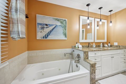 Tiny photo for 144 N Fiore Parkway, Vernon Hills, IL 60061 (MLS # 12613876)