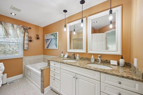 Tiny photo for 144 N Fiore Parkway, Vernon Hills, IL 60061 (MLS # 12613876)