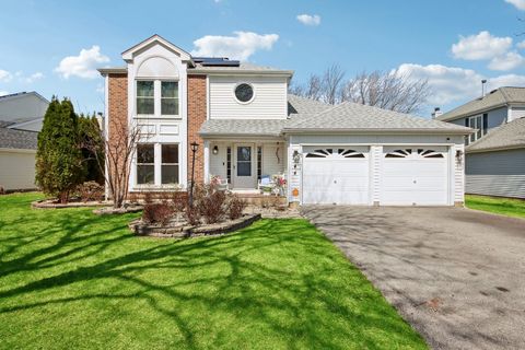 Photo of 144 N Fiore Parkway, Vernon Hills, IL 60061 (MLS # 12613876)