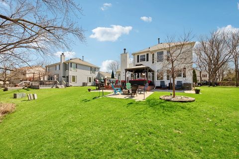 Tiny photo for 144 N Fiore Parkway, Vernon Hills, IL 60061 (MLS # 12613876)