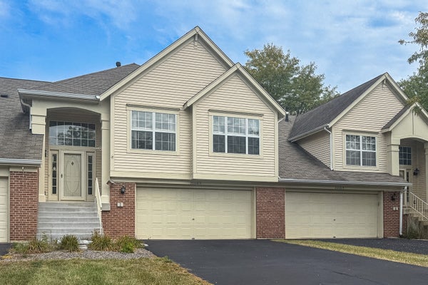 30W015 JUNIPER CT # 30W015, WARRENVILLE, IL 60555 - Image 61e4cb2cd7bb03693229d26f0950706e/1676888768