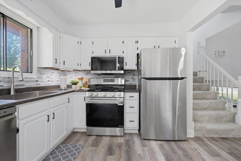 Tiny photo for 127 Barrett Lane, Schaumburg, IL 60193 (MLS # 12747005)