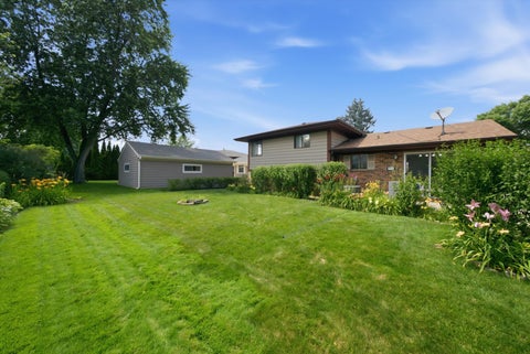 Tiny photo for 127 Barrett Lane, Schaumburg, IL 60193 (MLS # 12747005)