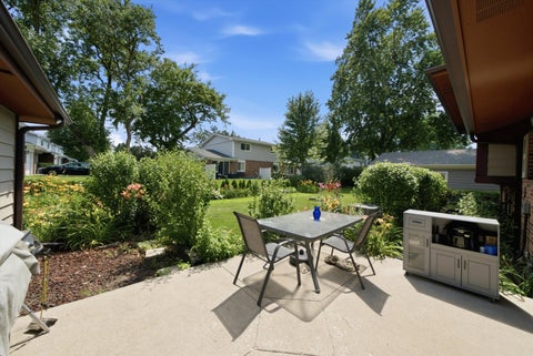 Tiny photo for 127 Barrett Lane, Schaumburg, IL 60193 (MLS # 12747005)