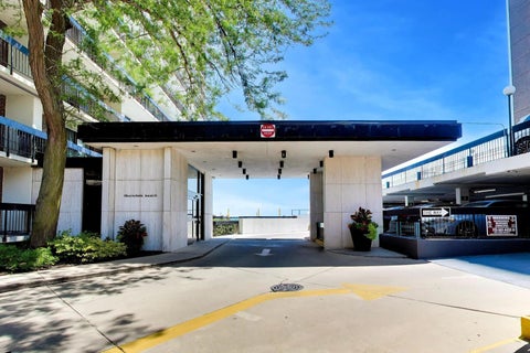 Tiny photo for 5901 N Sheridan Road #16C, Chicago, IL 60660 (MLS # 12725252)