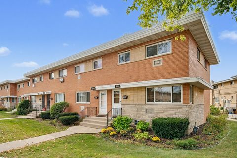 Photo of 8663 Gregory Lane, Des Plaines, IL 60016 (MLS # 12495935)