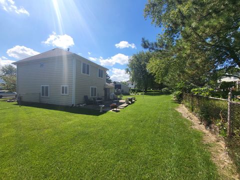 Tiny photo for 640 Stafford Drive, Roselle, IL 60172 (MLS # 12454277)