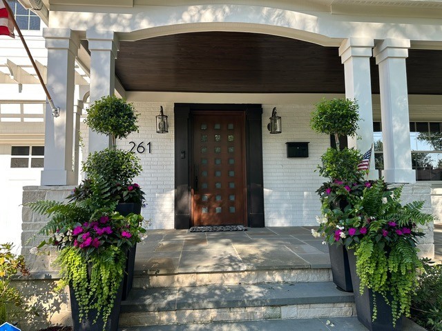 261 Woodstock Avenue