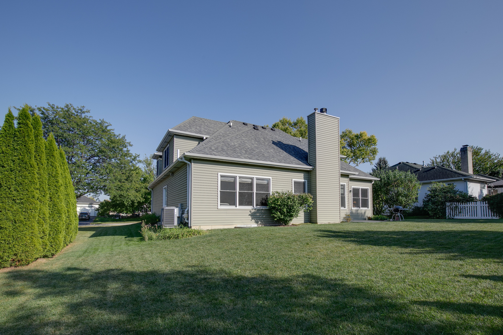 855 Ayers Street