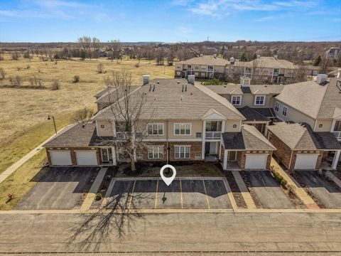 Tiny photo for 620 Pineridge Drive N #620, Oswego, IL 60543 (MLS # 12579536)