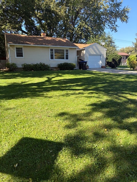 Tiny photo for 5609 Bunny Avenue, McHenry, IL 60051 (MLS # 12783079)