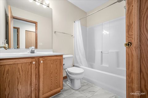 Tiny photo for 1438 Westbury Circle, North Aurora, IL 60542 (MLS # 12497208)