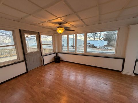 Tiny photo for 901 E High Street, Farmer City, IL 61842 (MLS # 12573091)