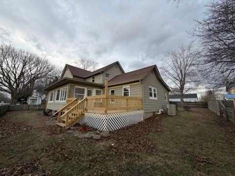 Photo of 901 E High Street, Farmer City, IL 61842 (MLS # 12573091)