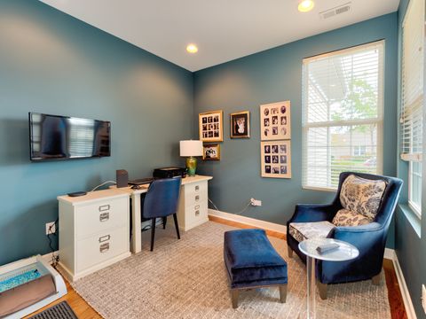 Tiny photo for 3263 Eastbank Circle, Mundelein, IL 60060 (MLS # 12480369)