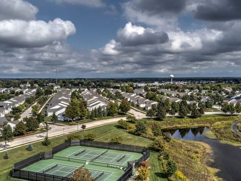 Tiny photo for 3263 Eastbank Circle, Mundelein, IL 60060 (MLS # 12480369)