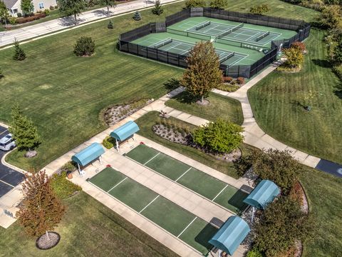 Tiny photo for 3263 Eastbank Circle, Mundelein, IL 60060 (MLS # 12480369)