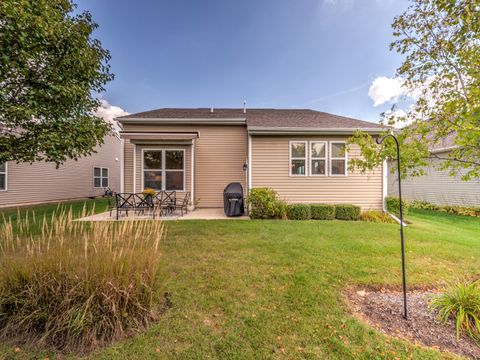 Tiny photo for 3263 Eastbank Circle, Mundelein, IL 60060 (MLS # 12480369)