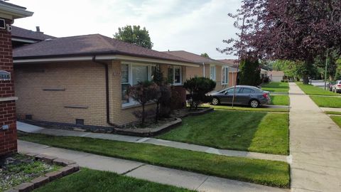 Tiny photo for 12919 S Escanaba Avenue, Chicago, IL 60633 (MLS # 12548405)