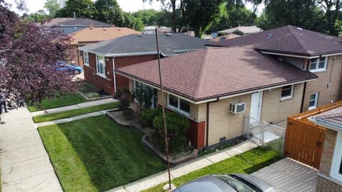 Tiny photo for 12919 S Escanaba Avenue, Chicago, IL 60633 (MLS # 12548405)