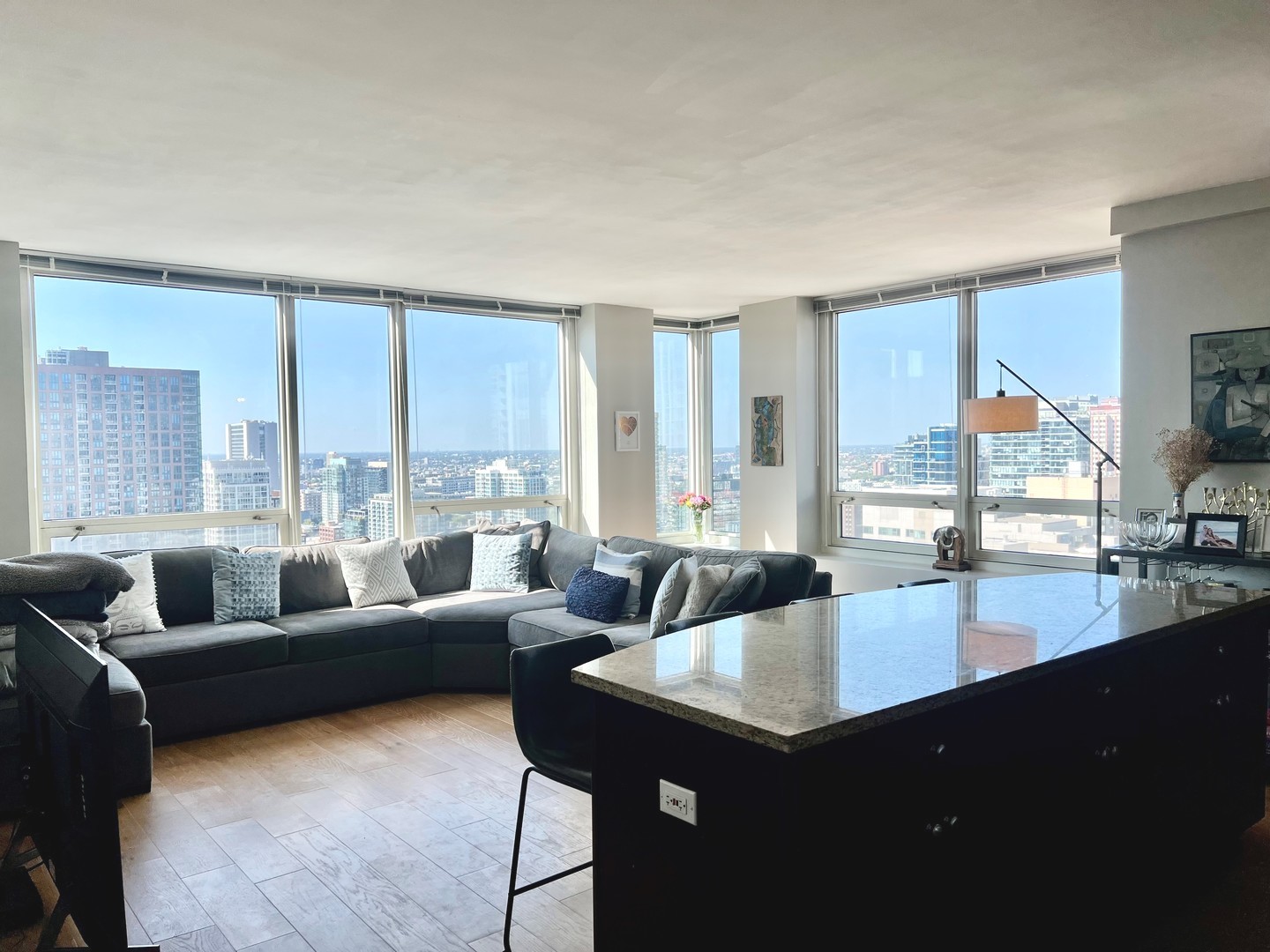 33 W Ontario Street 32G